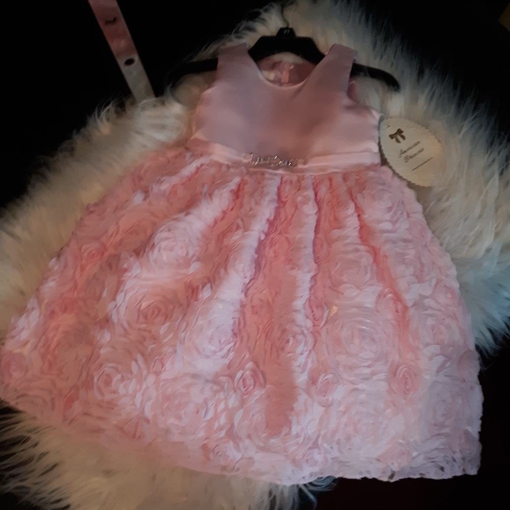 Dress - Picture 1 of 6